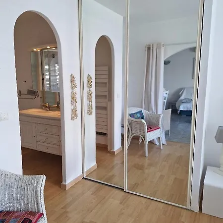 Les Pins Charming Daire