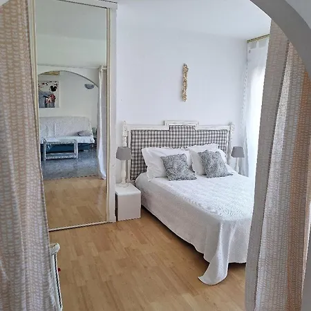 Apartment Les Pins Charming