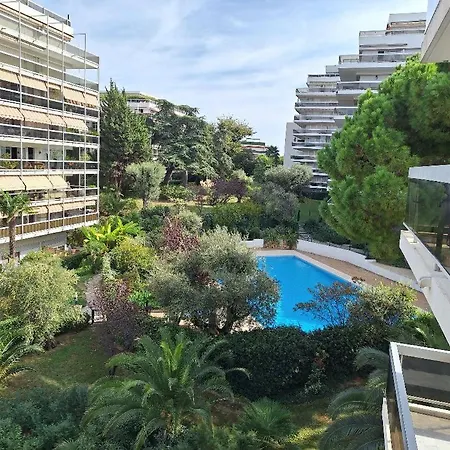 Apartament Les Pins Charming Juan-les-Pins